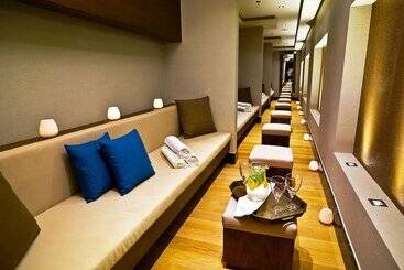هتل Ramada Plaza By Wyndham Istanbul Tekstilkent