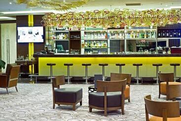 هتل Ramada Plaza By Wyndham Istanbul Tekstilkent