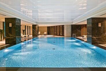هتل Ramada Plaza By Wyndham Istanbul Tekstilkent