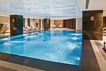 هتل Ramada Plaza By Wyndham Istanbul Tekstilkent