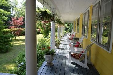 هتل Thornewood Inn