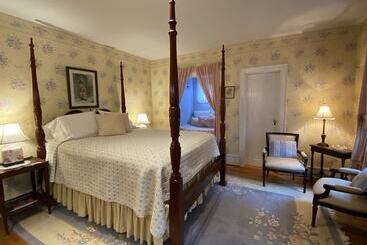 هتل Thornewood Inn