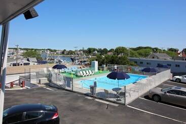 Motel Ocean Street Inn On Hyannis Harbor