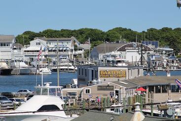مُتل Ocean Street Inn On Hyannis Harbor
