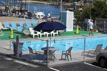 مُتل Ocean Street Inn On Hyannis Harbor