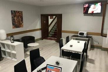 פנסיון Pensión La Salve