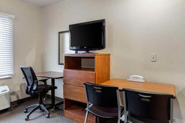 Woodspring Suites Raleigh Garner