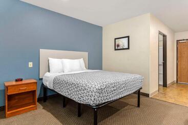 Woodspring Suites Raleigh Garner