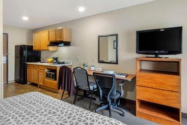 Woodspring Suites Raleigh Garner