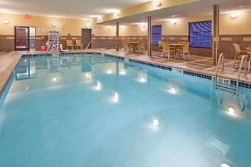 Hampton Inn & Suites Dickinson