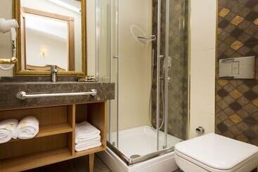 Aprilis Hotel   Special Category