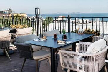 Aprilis Hotel   Special Category