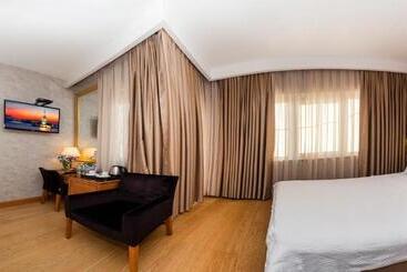 Aprilis Hotel   Special Category
