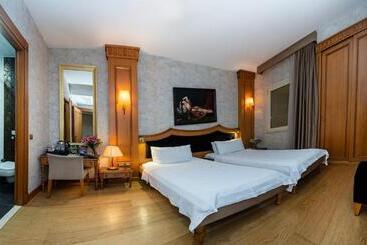 Aprilis Hotel   Special Category