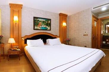Aprilis Hotel   Special Category