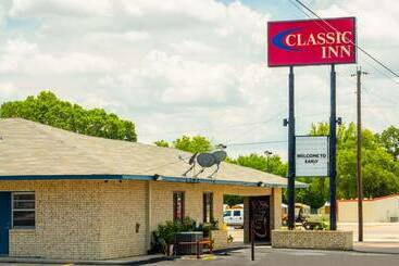 هتل Classic Inn Early