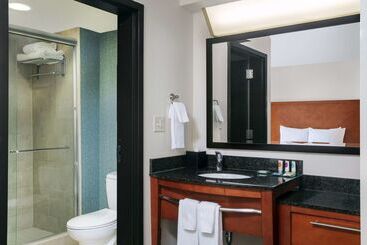 هتل Hyatt Place Raleigh Cary