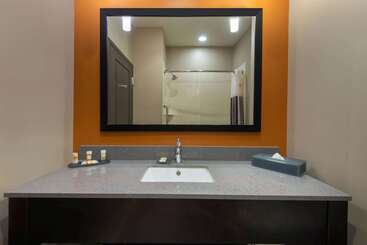 هتل La Quinta By Wyndham Harrisburg Hershey