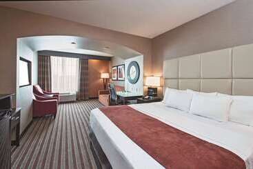 هتل La Quinta By Wyndham Harrisburg Hershey