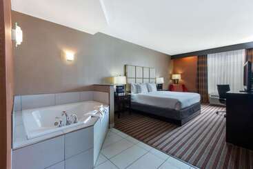 هتل La Quinta By Wyndham Harrisburg Hershey