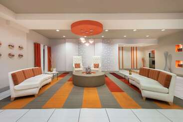 هتل La Quinta By Wyndham Harrisburg Hershey