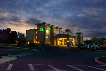 هتل La Quinta By Wyndham Harrisburg Hershey