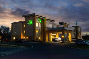 هتل La Quinta By Wyndham Harrisburg Hershey