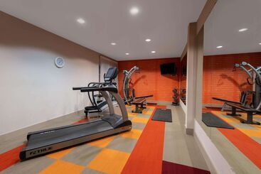 هتل La Quinta By Wyndham Harrisburg Hershey