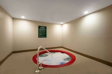 هتل La Quinta By Wyndham Harrisburg Hershey