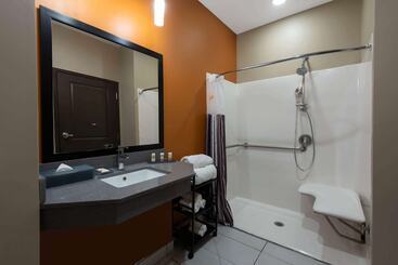 هتل La Quinta By Wyndham Harrisburg Hershey