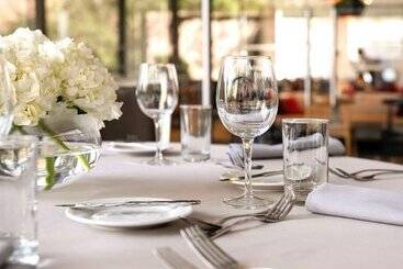 هتل Pullman Santiago Vitacura