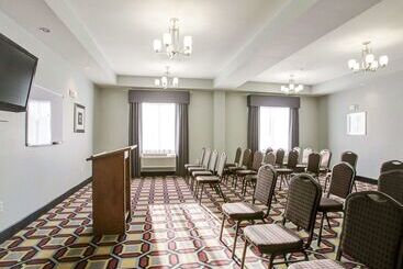 هتل Quality Inn & Suites Bryan College Station