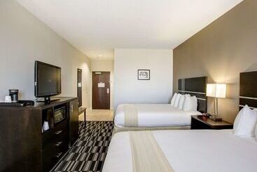 هتل Quality Inn & Suites Bryan College Station