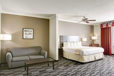 هتل Quality Inn & Suites Bryan College Station