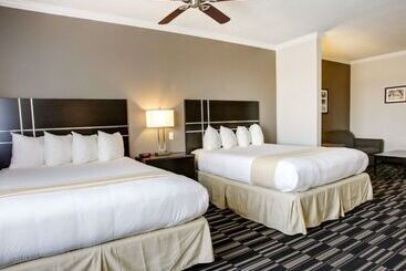 هتل Quality Inn & Suites Bryan College Station