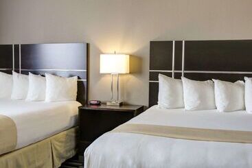 هتل Quality Inn & Suites Bryan College Station