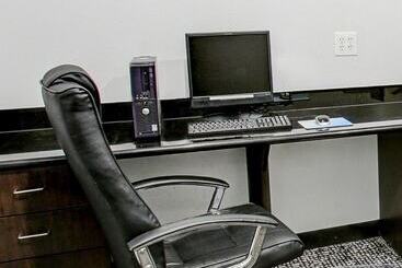 هتل Quality Inn & Suites Bryan College Station