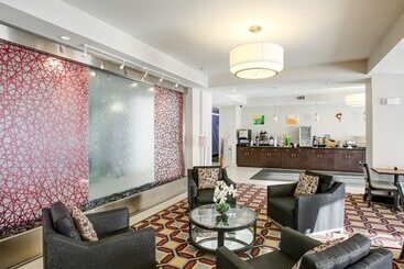 هتل Quality Inn & Suites Bryan College Station