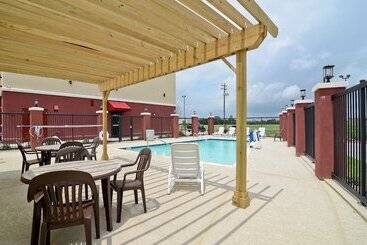 هتل Quality Inn & Suites Bryan College Station