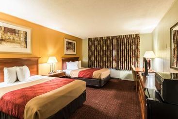 هتل Red Carpet Inn