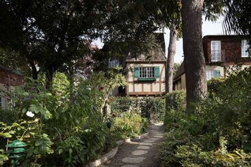 هتل The Charlie West Hollywood