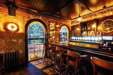 هتل The Ferryman Townhouse