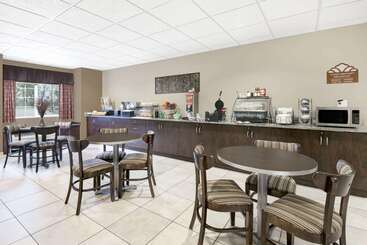 Microtel Inn & Suites