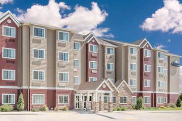 Microtel Inn & Suites
