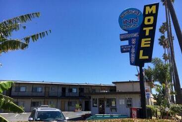 مُتل Bayshore Inn Ventura