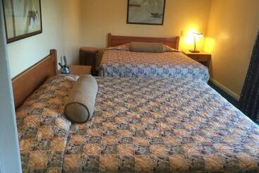 مُتل Bayshore Inn Ventura