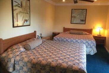 مُتل Bayshore Inn Ventura