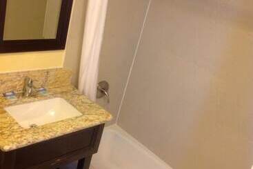 مُتل Bayshore Inn Ventura