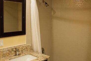 مُتل Bayshore Inn Ventura