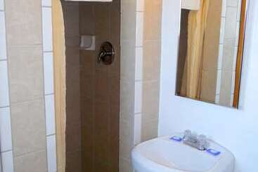 مُتل Bayshore Inn Ventura